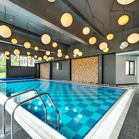 Three Mountains Penthouse Apartment 647 Razlog Ngoại thất bức ảnh