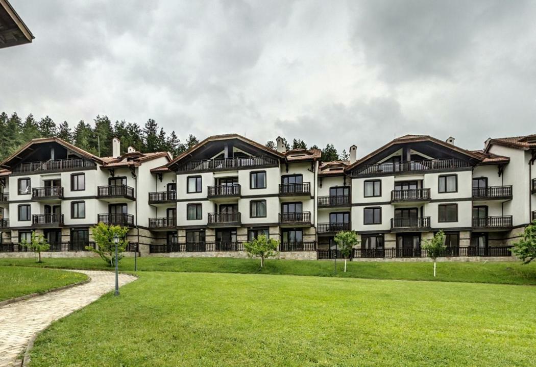 Three Mountains Penthouse Apartment 647 Razlog Ngoại thất bức ảnh
